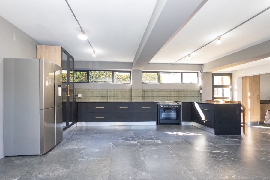 4 Bedroom Property for Sale in Loevenstein Western Cape